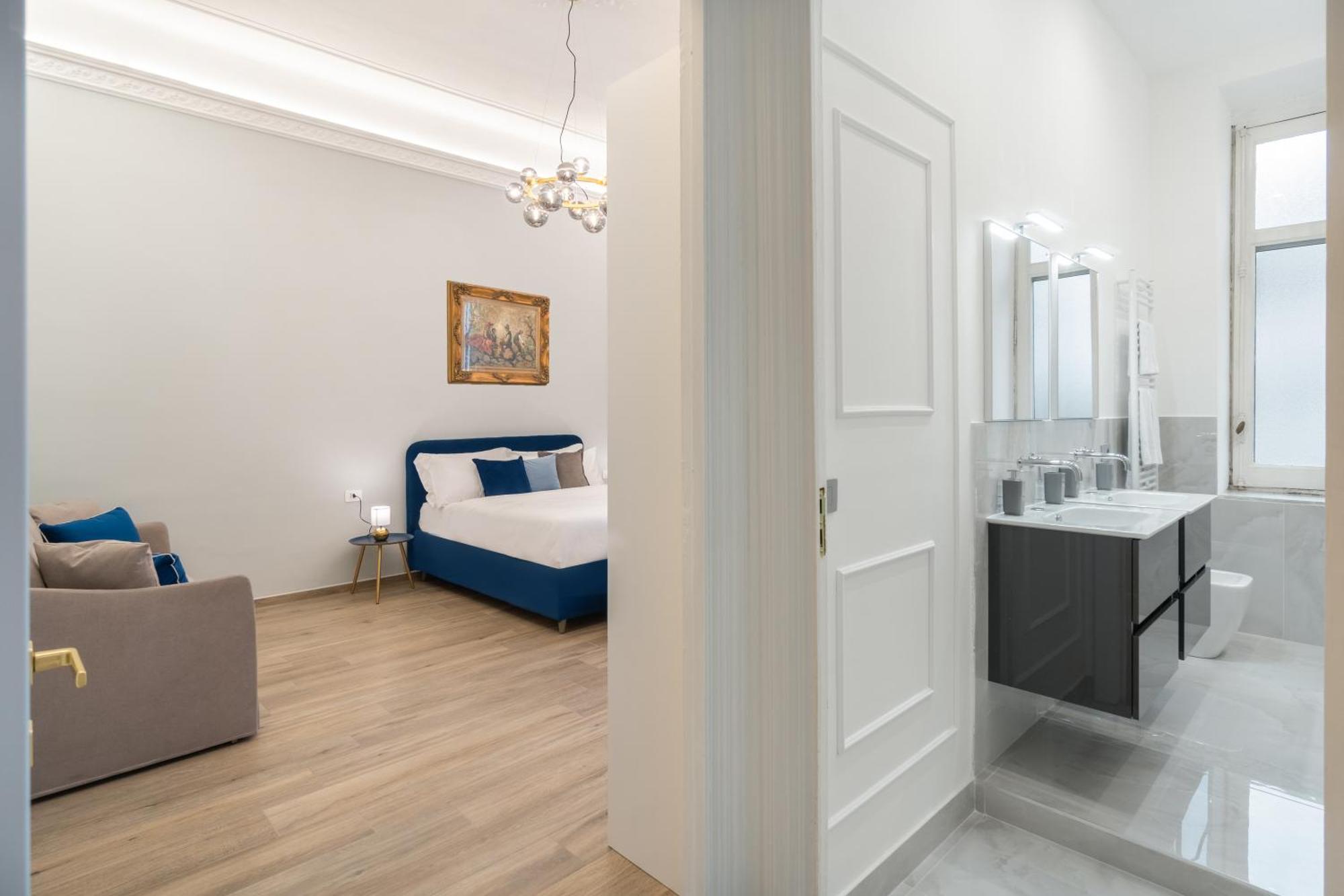 Palazzo Galeoni Luxury Suites Салерно Екстериор снимка